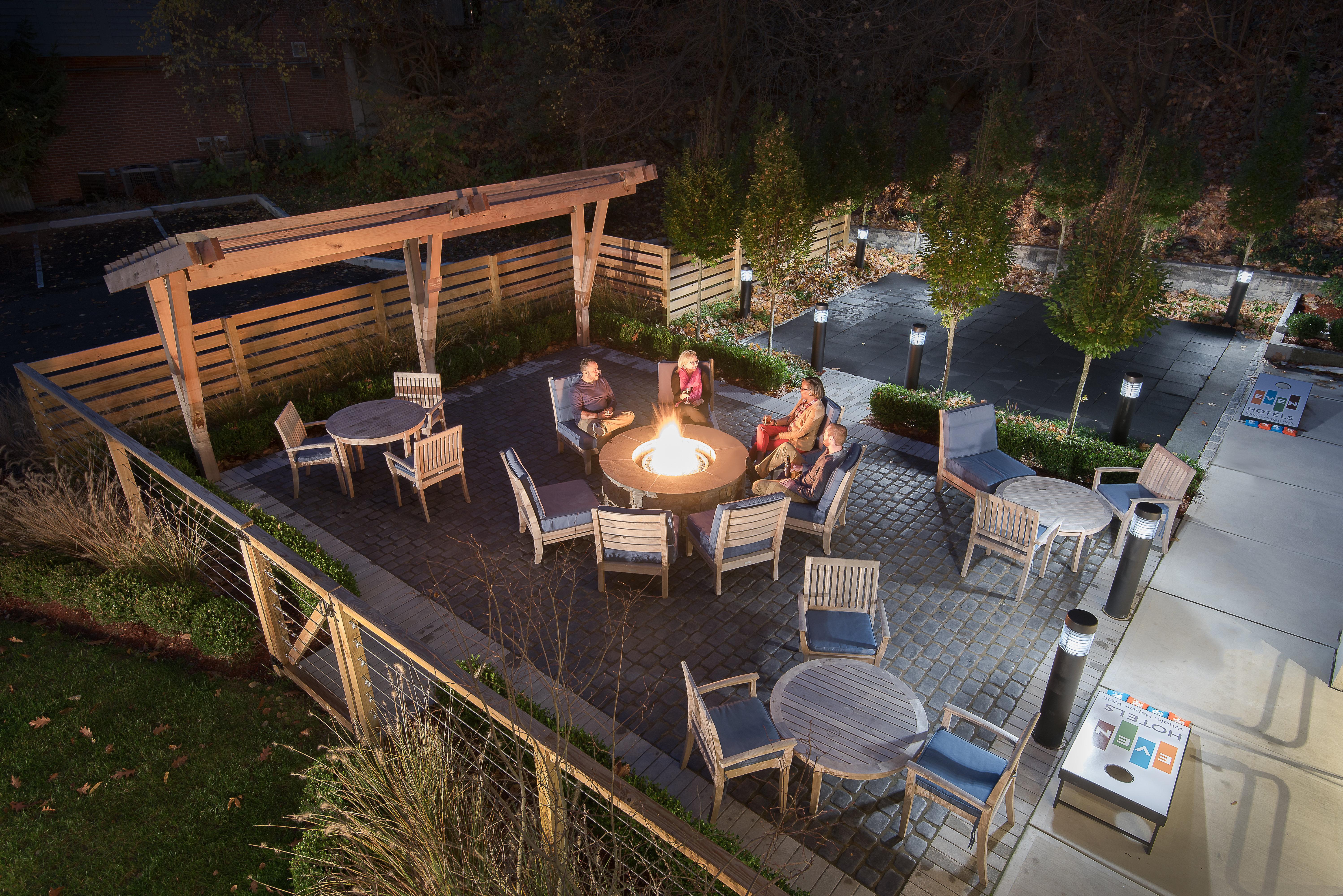 Even Hotel Norwalk By Ihg Exterior photo