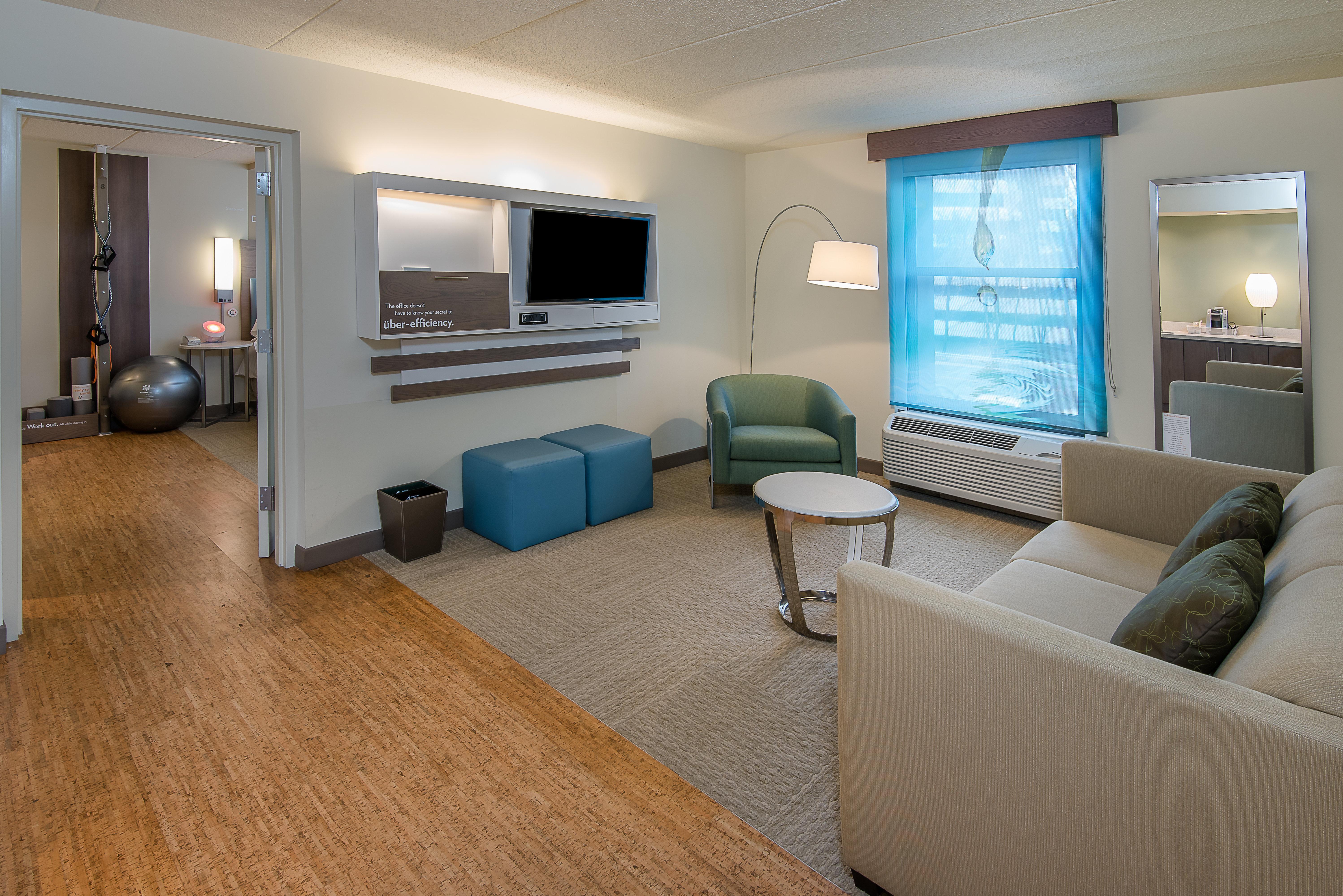 Even Hotel Norwalk By Ihg Exterior photo